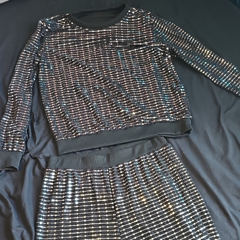 Black and Silver Checkered Fabric with Woven Texture